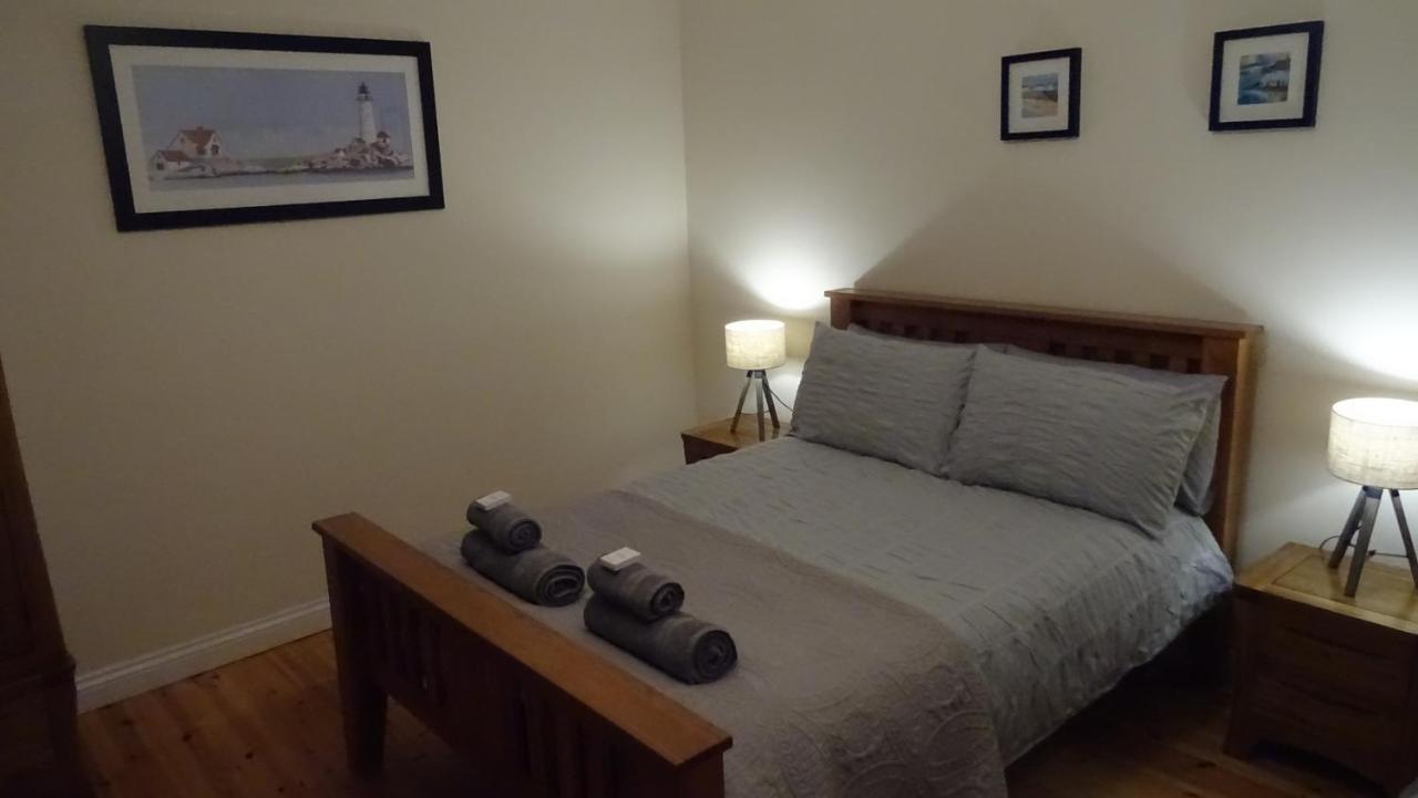 Wild Coastal Retreat At Troed Y Rhiw Aberporth, West Wales Villa Bagian luar foto