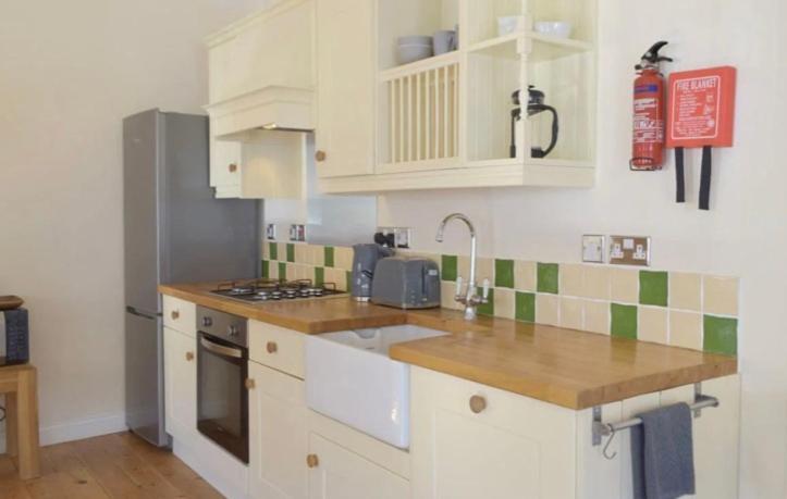 Wild Coastal Retreat At Troed Y Rhiw Aberporth, West Wales Villa Bagian luar foto